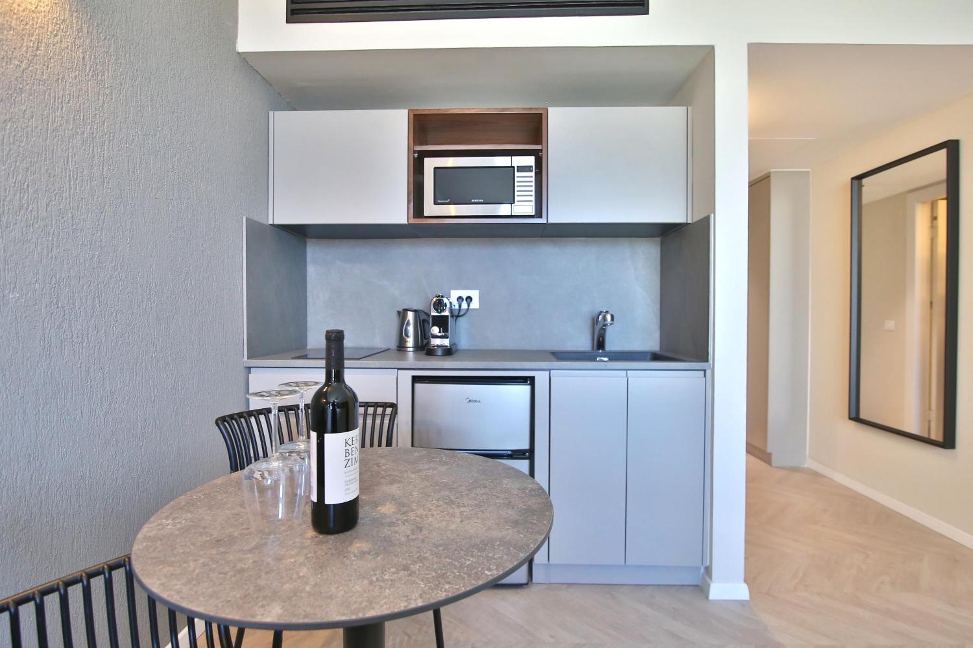 Luxury Suites By Notaly Ariel - Carmel Beach ไฮฟา ภายนอก รูปภาพ
