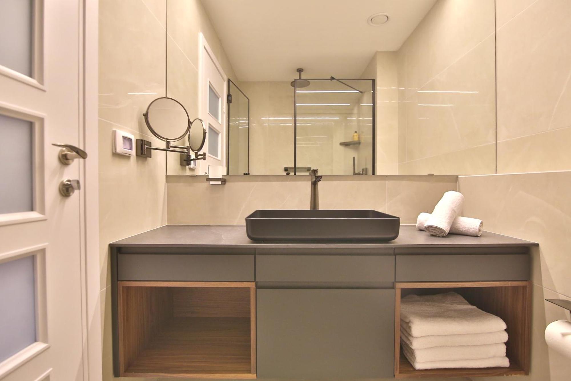 Luxury Suites By Notaly Ariel - Carmel Beach ไฮฟา ภายนอก รูปภาพ